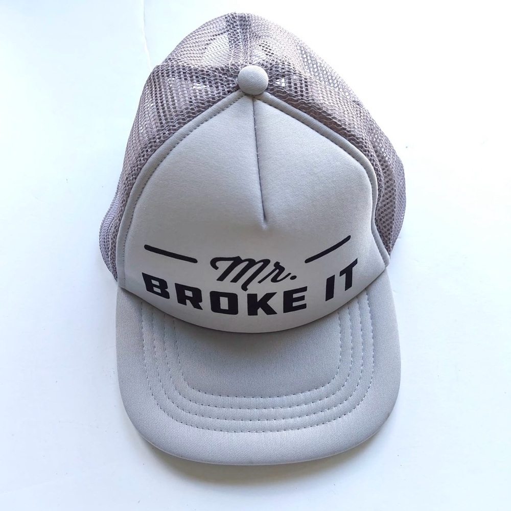 NWOT Mr. Broke It Snapback Hat Trucker Cap Gray